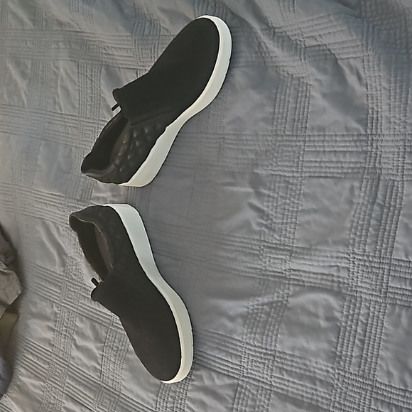 Clarks Layton Step Slip On - Picture 4 of 5